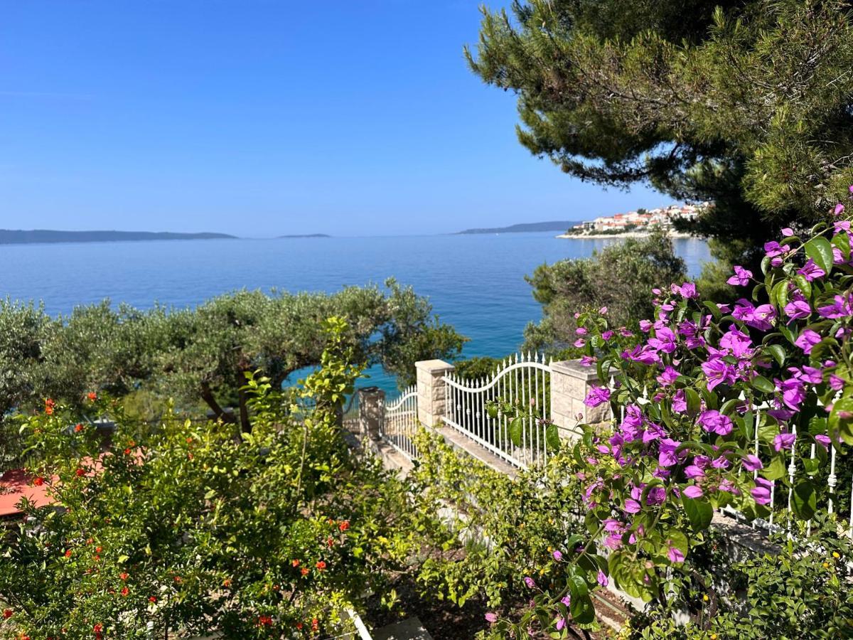 Luxury Seaside Villa With A Classic Mediterranean Olive Garden, A Fully Equipped Professional Kitchen, Pool, Sauna, Padle Boards And Canoe - Miolin Beach House Trogir Bagian luar foto