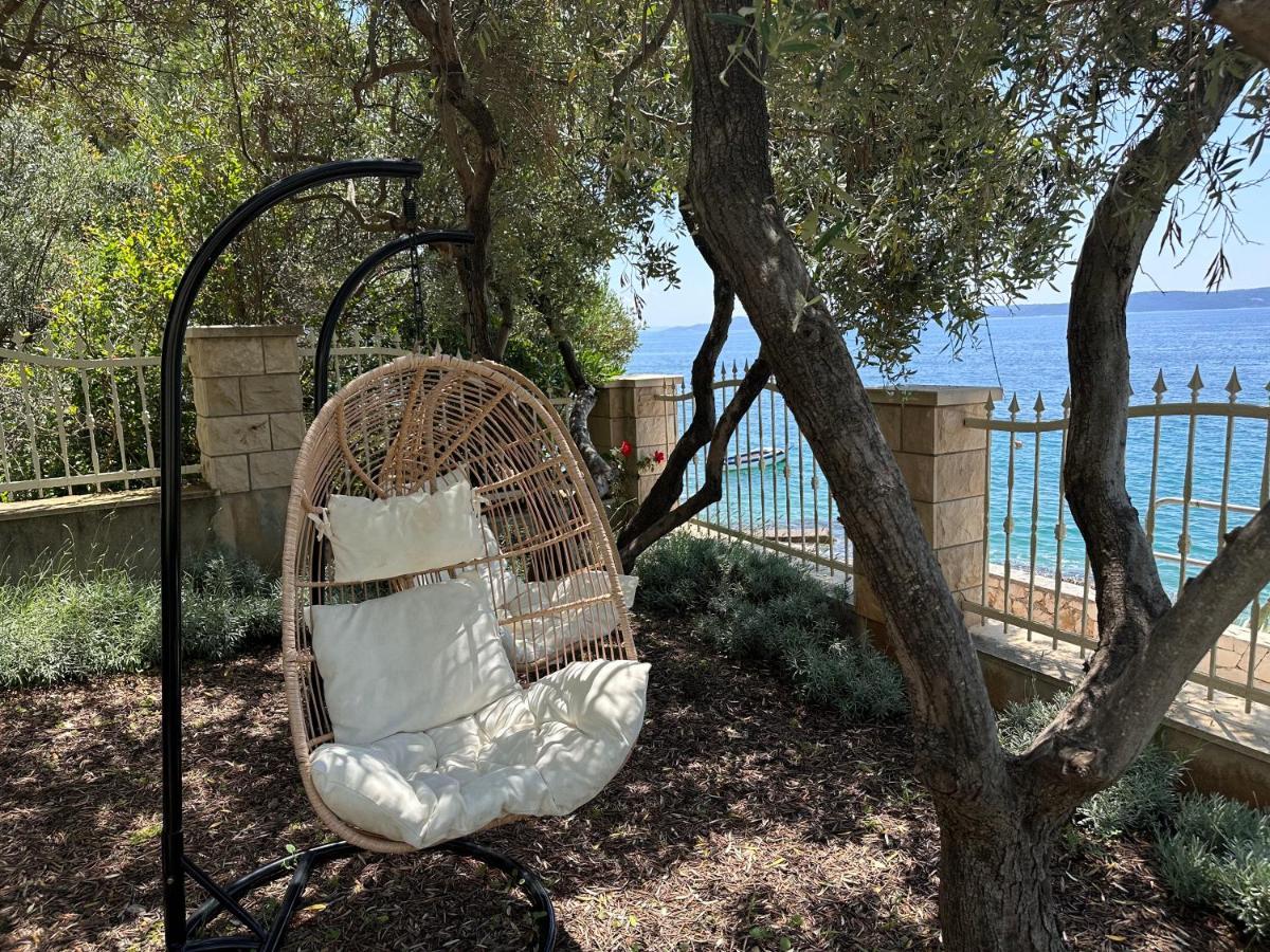 Luxury Seaside Villa With A Classic Mediterranean Olive Garden, A Fully Equipped Professional Kitchen, Pool, Sauna, Padle Boards And Canoe - Miolin Beach House Trogir Bagian luar foto