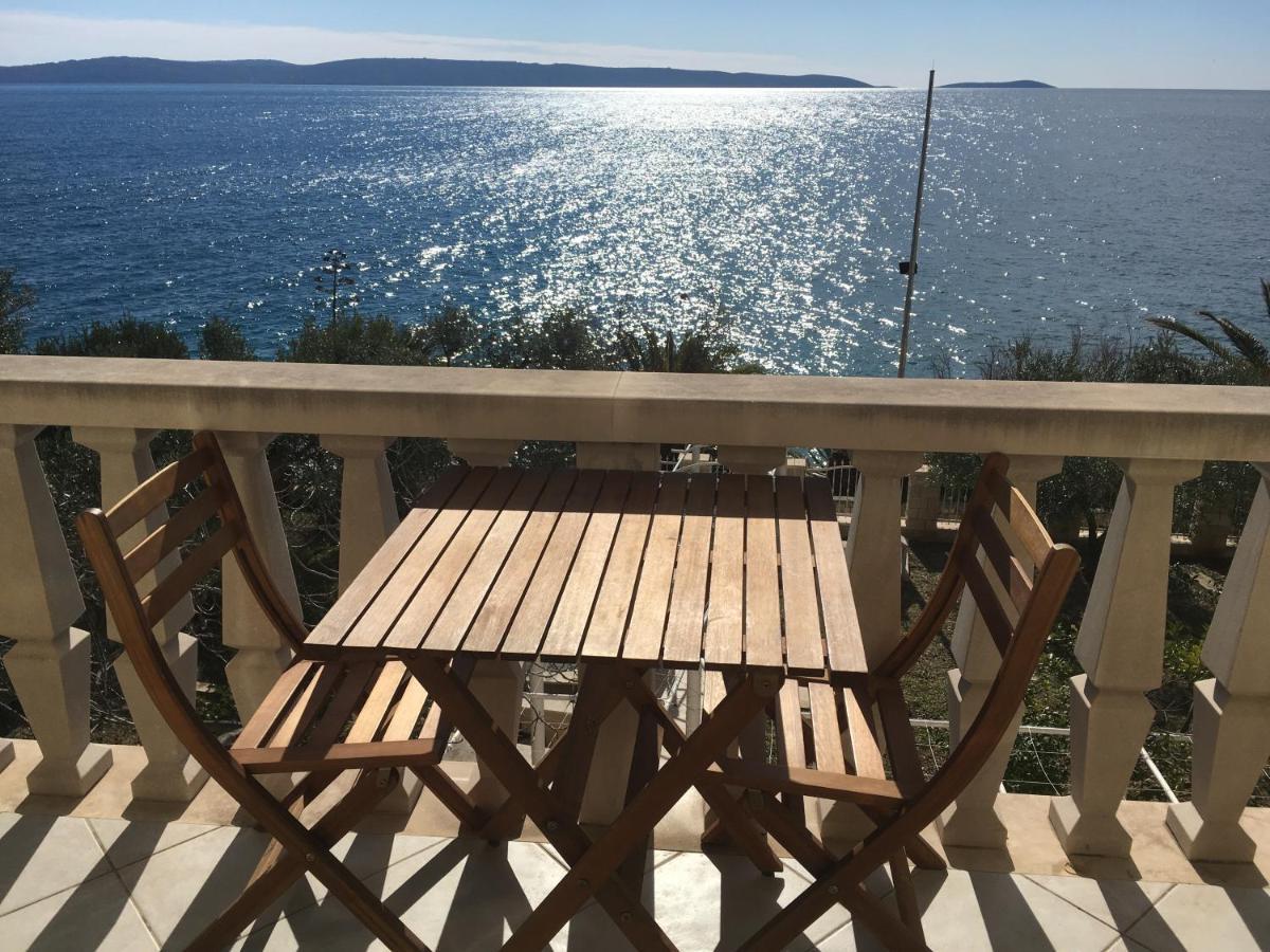 Luxury Seaside Villa With A Classic Mediterranean Olive Garden, A Fully Equipped Professional Kitchen, Pool, Sauna, Padle Boards And Canoe - Miolin Beach House Trogir Bagian luar foto
