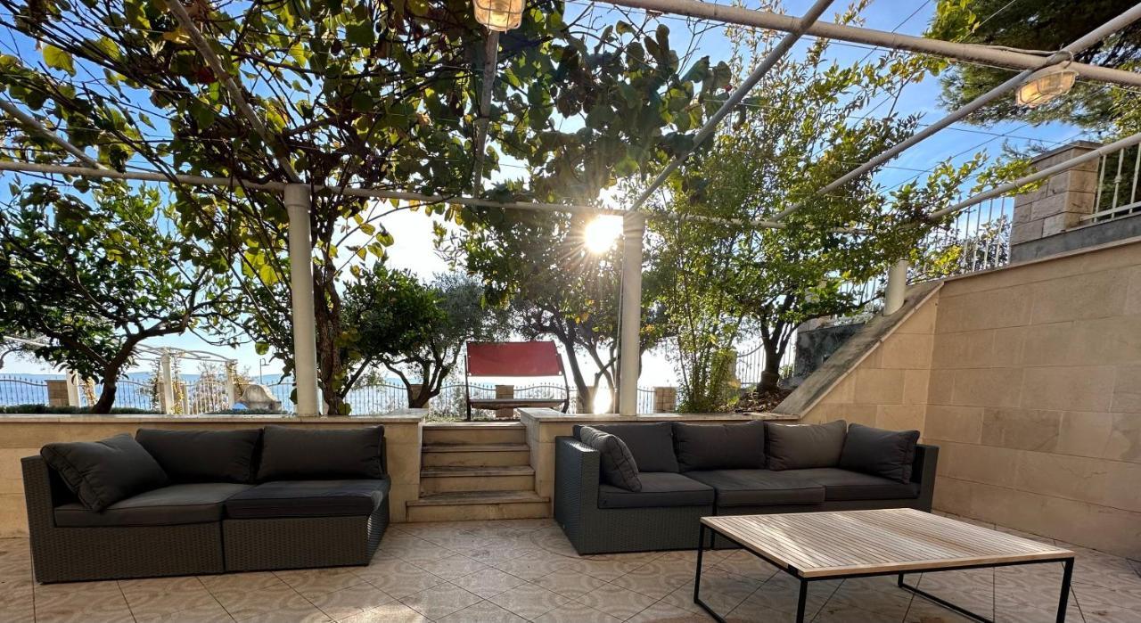 Luxury Seaside Villa With A Classic Mediterranean Olive Garden, A Fully Equipped Professional Kitchen, Pool, Sauna, Padle Boards And Canoe - Miolin Beach House Trogir Bagian luar foto